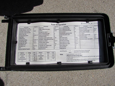 Mercedes Fuse Box 2085400050 W208 W202 CLK C Class3